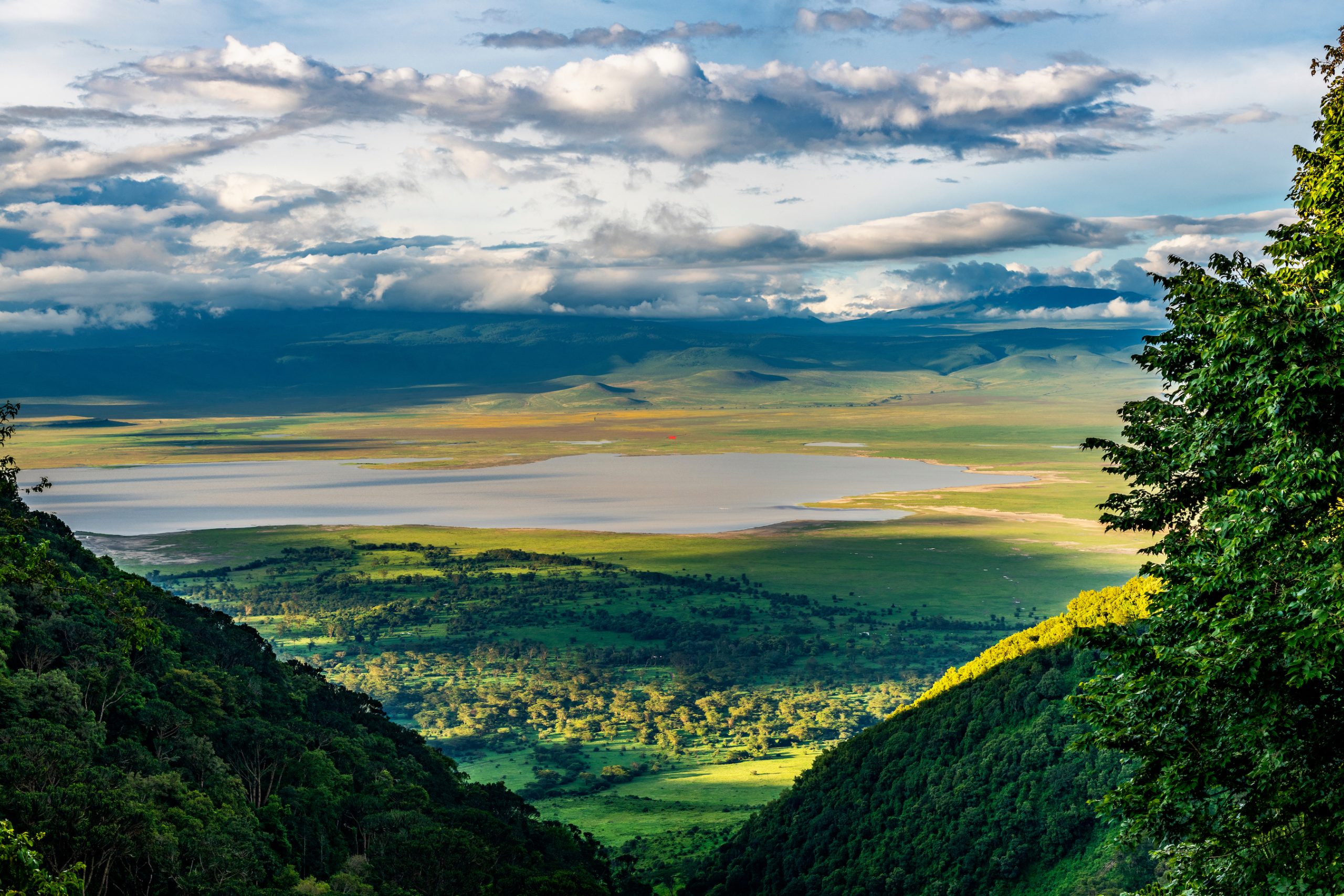 https://awe.africa/wp-content/uploads/2023/06/Ngorongoro-Crater-2700X1800-1-scaled.jpg